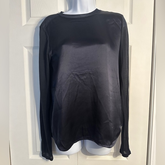 Vince Tops - Vince long sleeve. Silk front, modal/cashmere back and sleeves. Navy size small